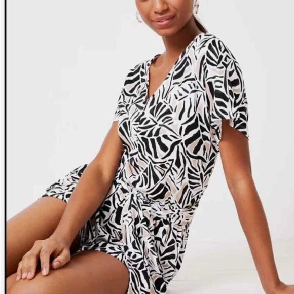 LOFT Beach Neutral Tropical Romper XL - Picture 1 of 11